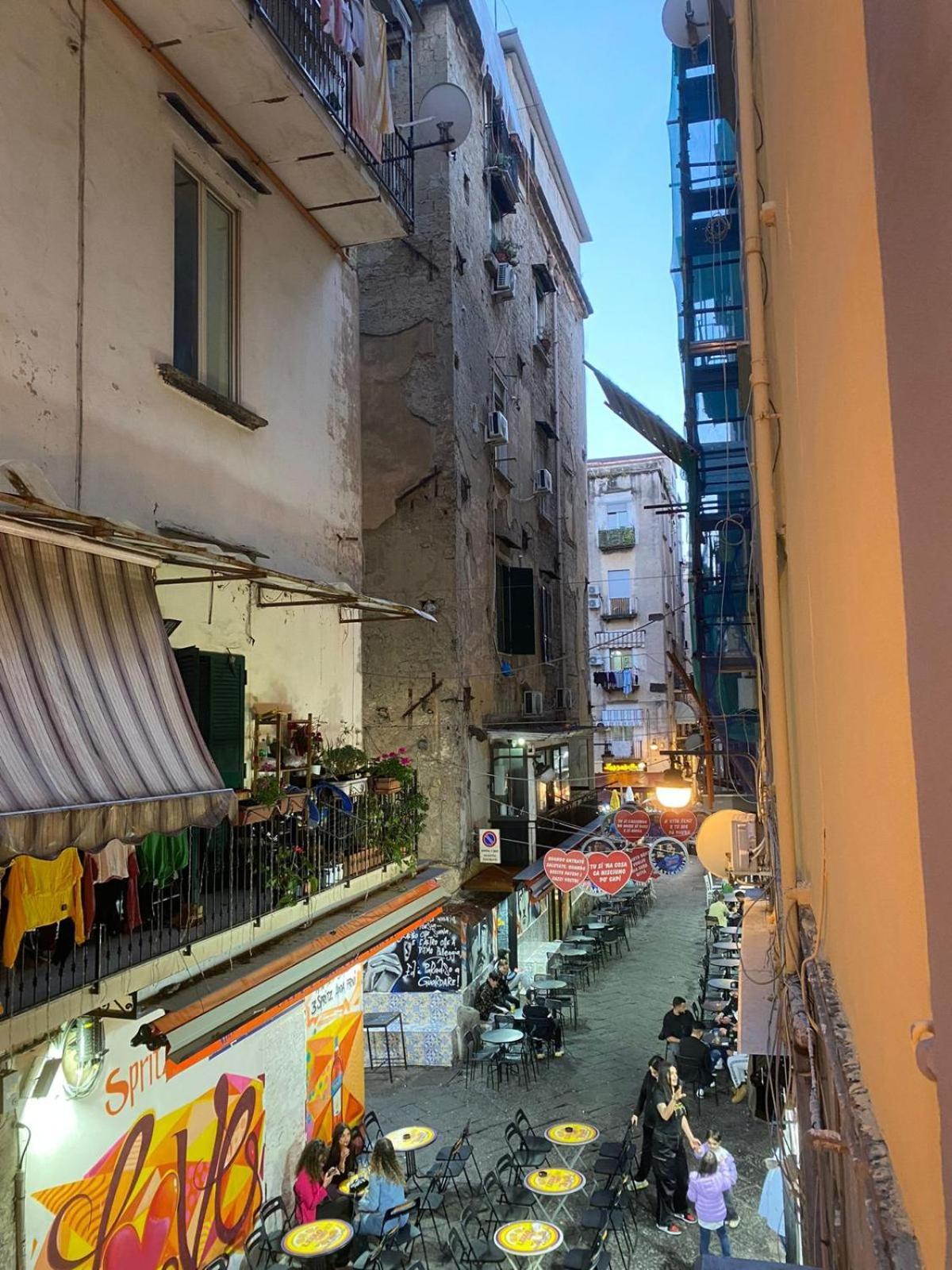 Apartamento Tre Regine Napoli Exterior foto